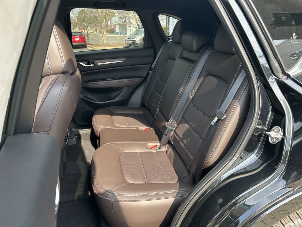 New 2025 MAZDA CX-5 Signature image 24