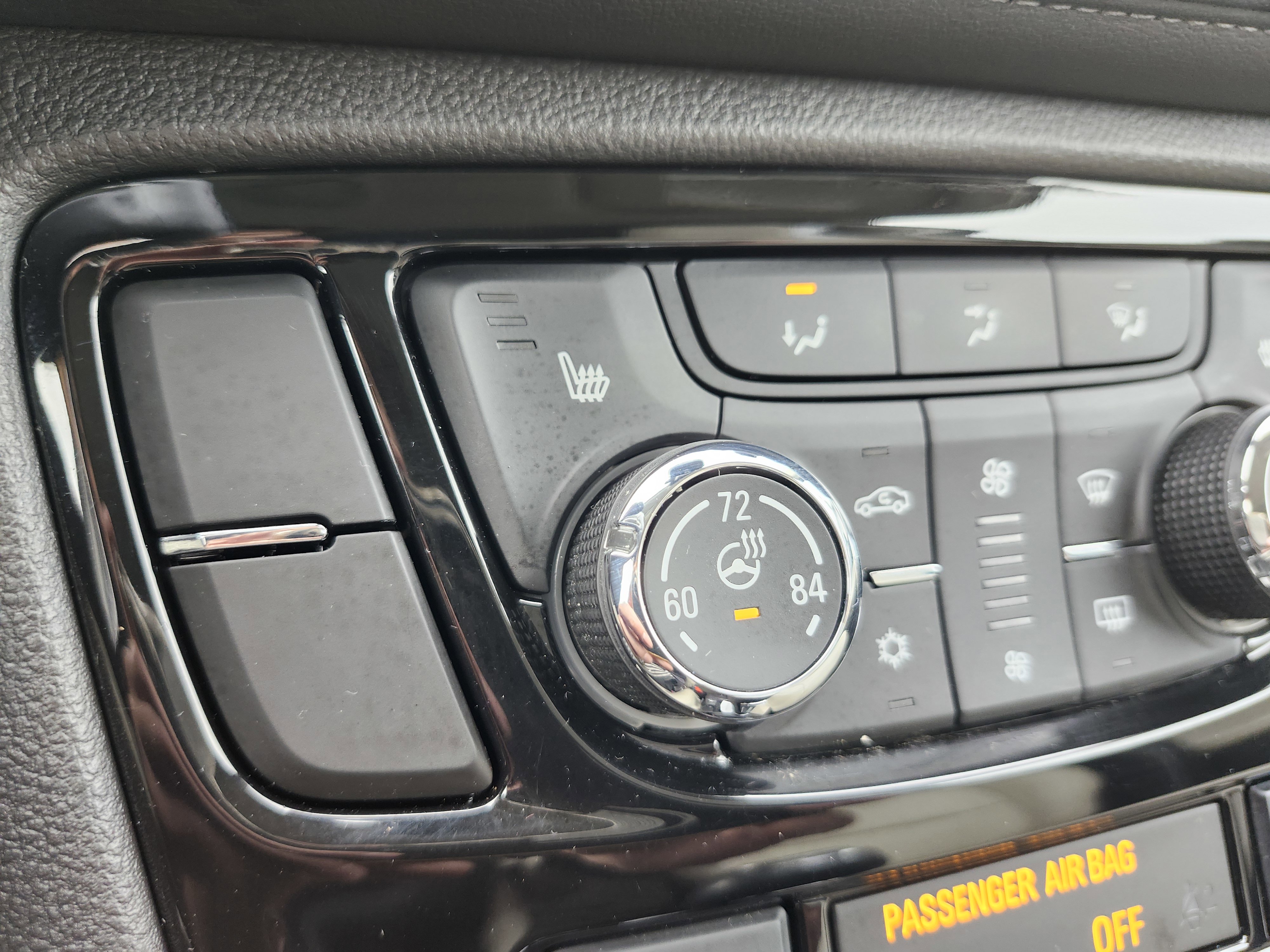 Used 2020 Buick Encore Essence AWD/4WD image 6