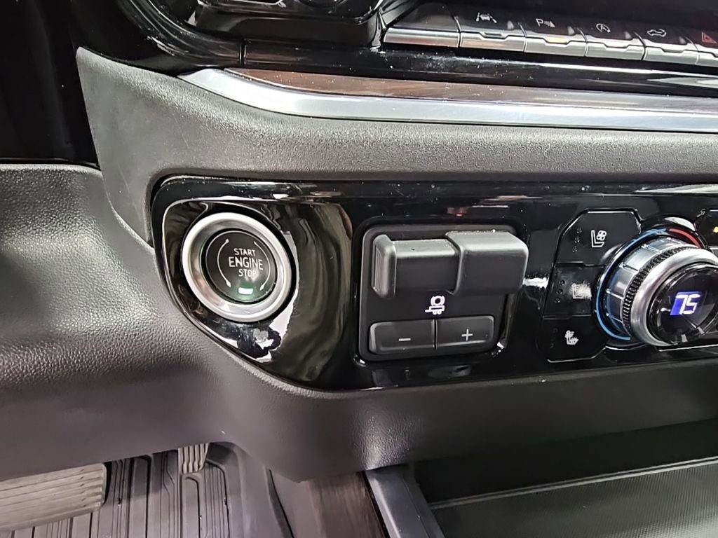 Used 2022 GMC Sierra 1500 SLT w/ SLT Premium Plus Package image 21