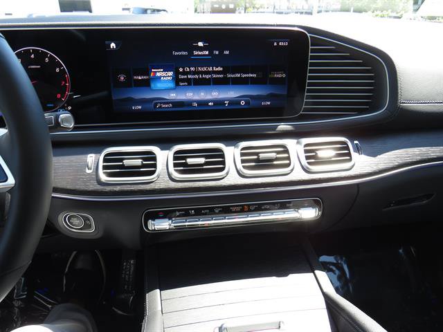 Used 2026 Mercedes-Benz GLS 450 4MATIC image 14