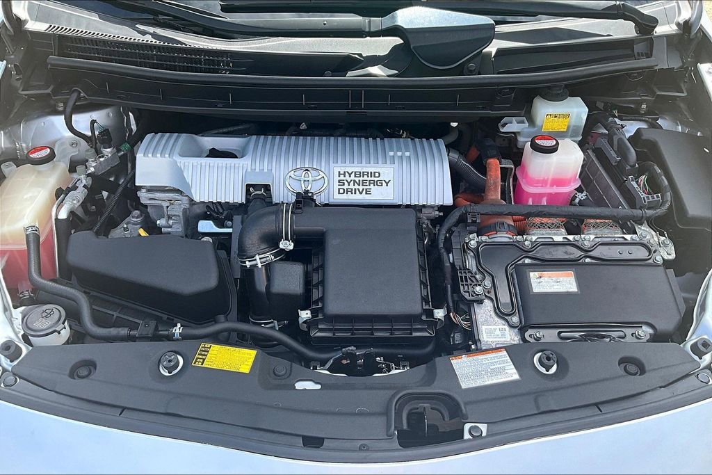 Used 2015 Toyota Prius Two image 30