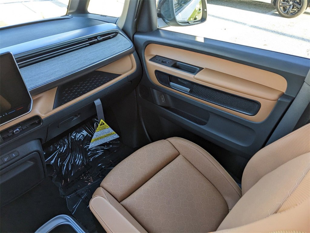 New 2025 Volkswagen ID. Buzz Pro S Plus image 14