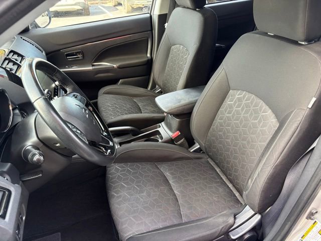 Used 2021 Mitsubishi Outlander Sport SE image 23