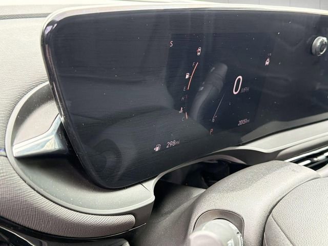 Used 2025 Buick Envista Sport Touring image 11