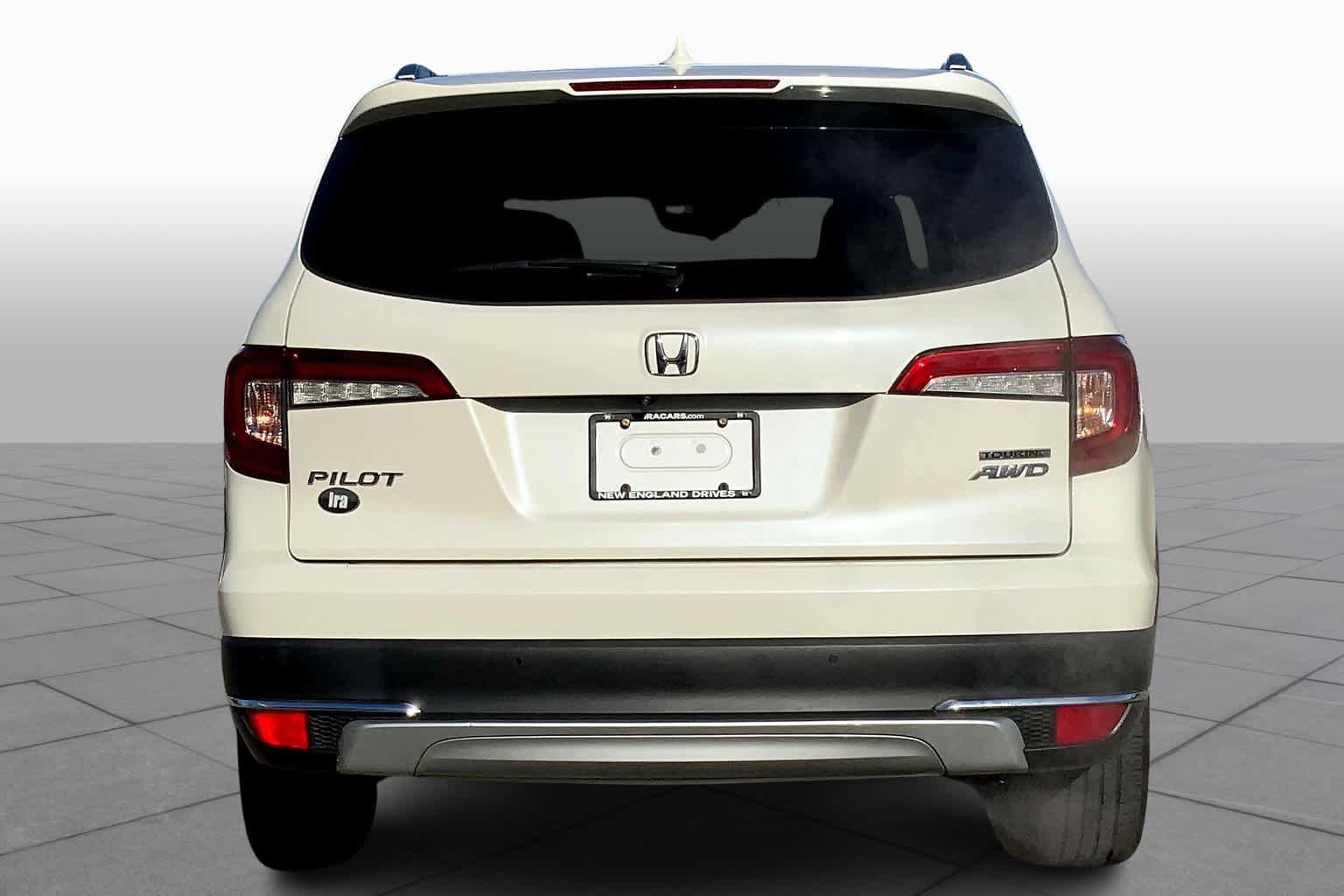 Used 2019 Honda Pilot Touring image 5