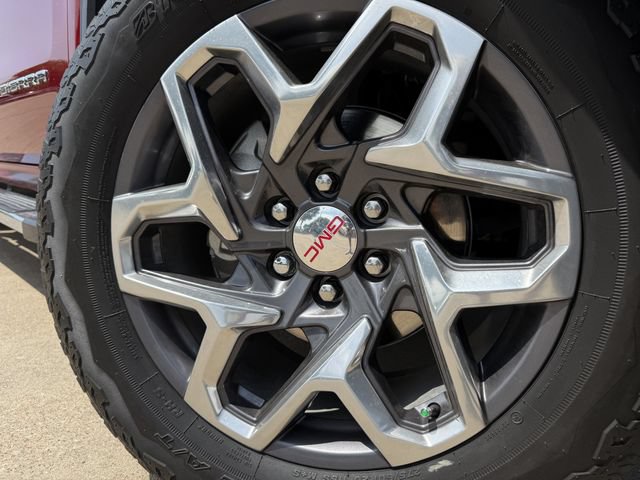 Used 2024 GMC Sierra 1500 SLT AWD/4WD image 11