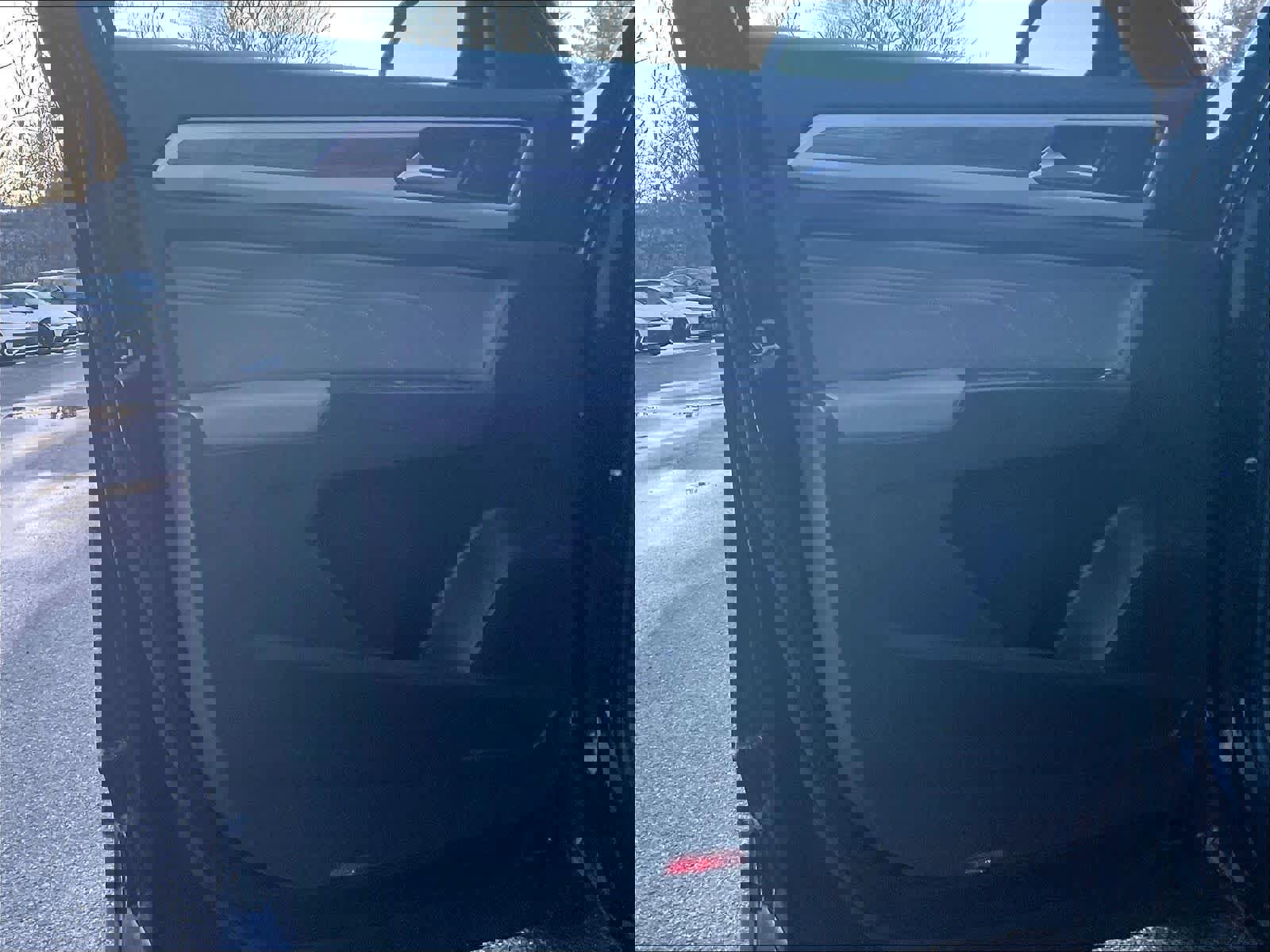 Certified 2022 Volkswagen Atlas Cross Sport SE image 9