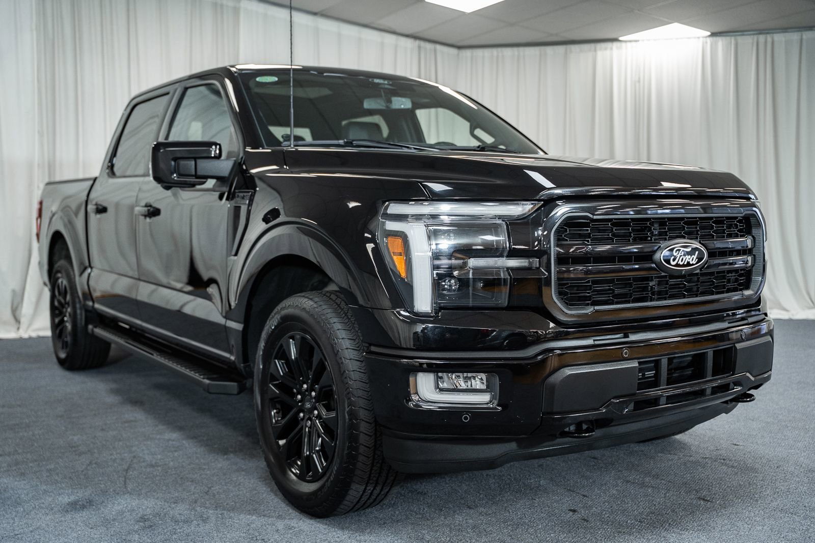 Certified 2024 Ford F150 Lariat image 1