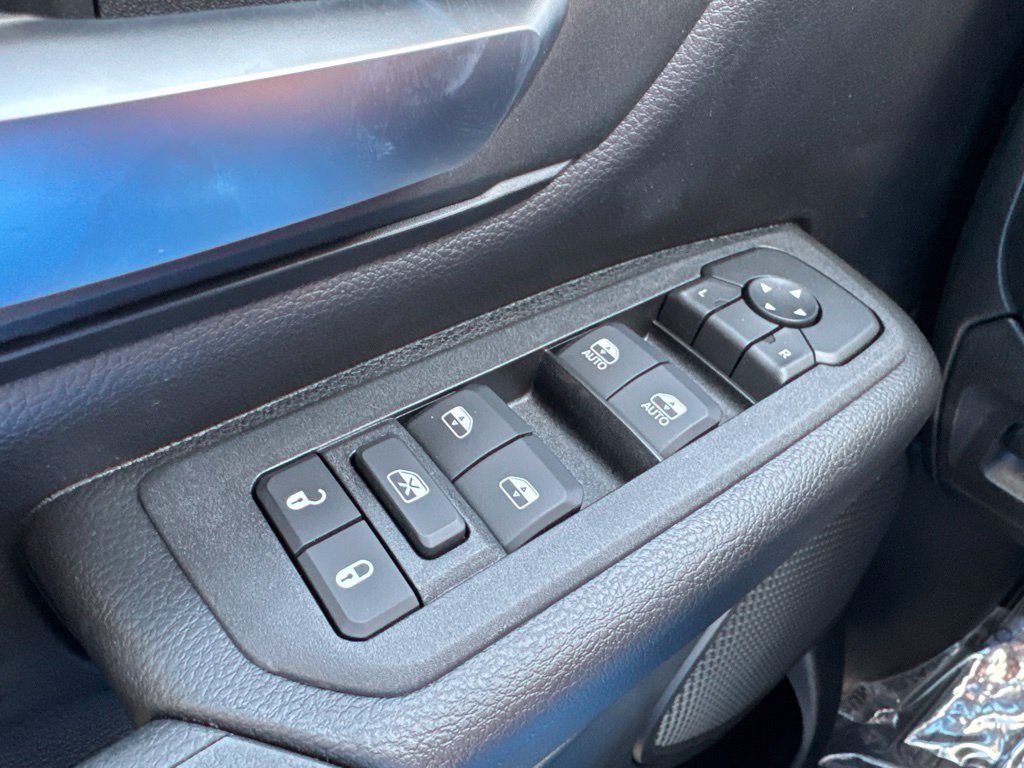 New 2026 RAM 1500 Express AWD/4WD image 8