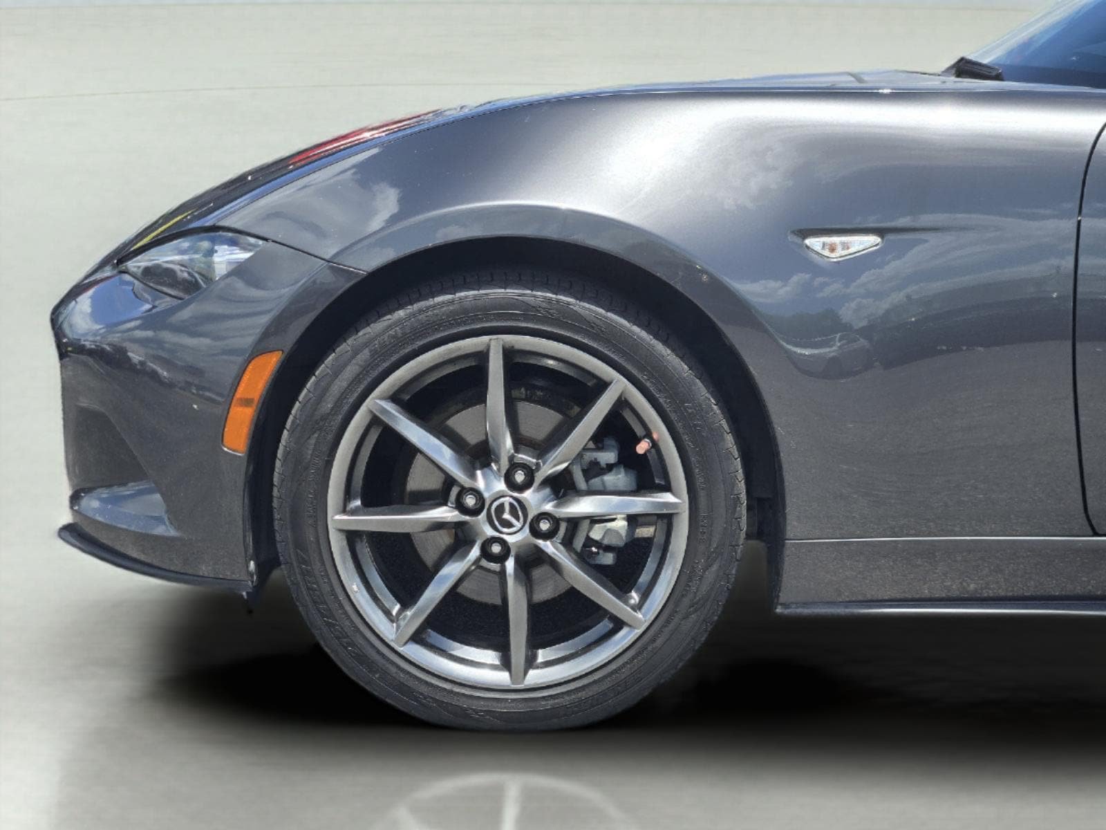Used 2018 MAZDA MX-5 Miata Grand Touring RWD image 9