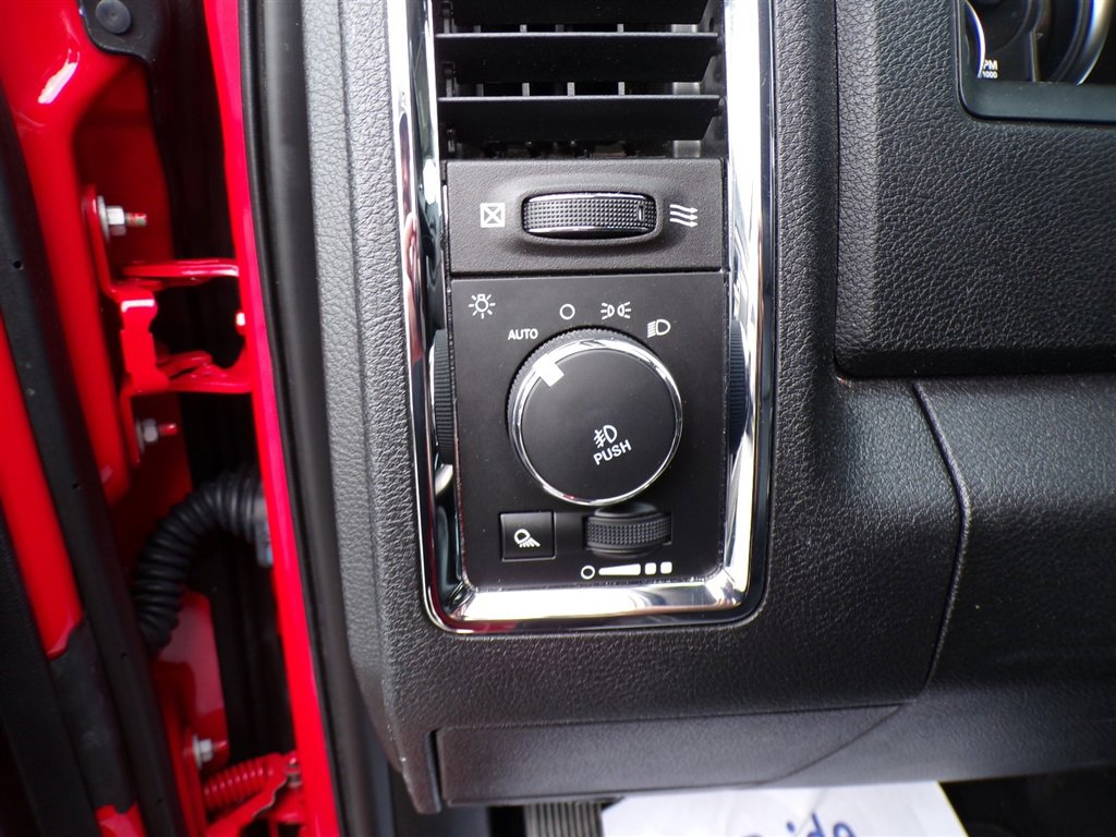 Used 2018 RAM 2500 Laramie w/ Off Road Package image 31