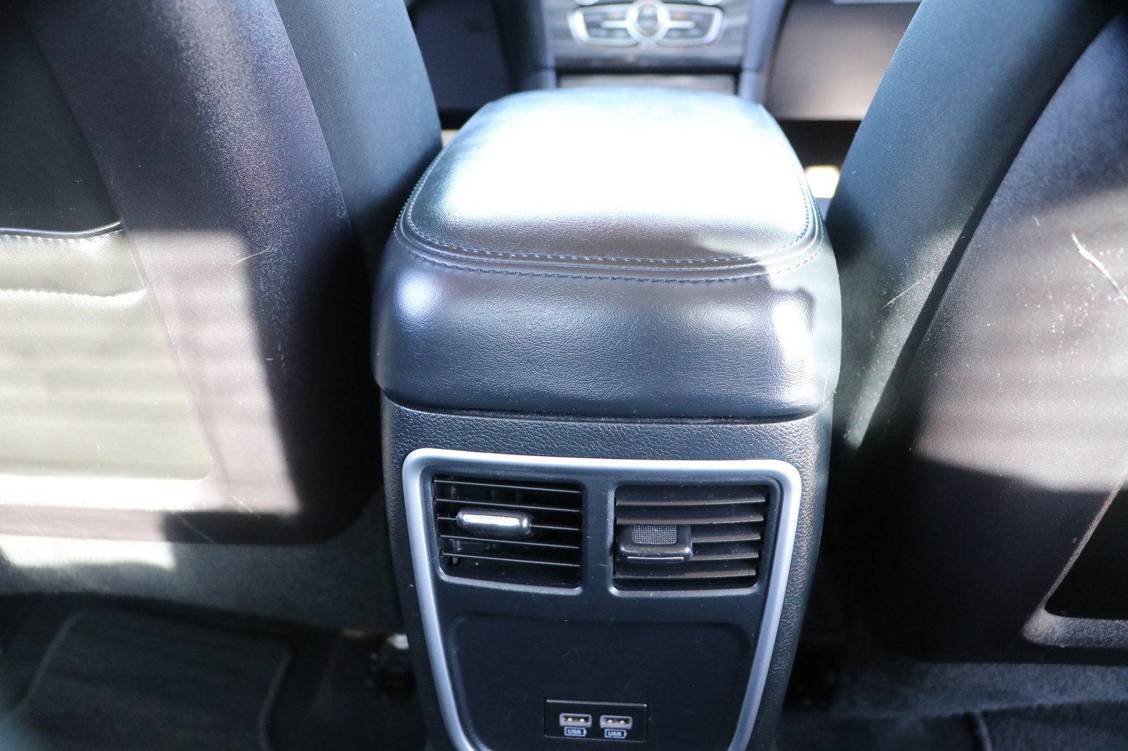 Used 2019 Chrysler 300 Touring w/ Sport Appearance Package RWD image 30