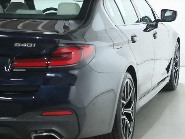 Certified 2023 BMW 540i xDrive w/ Executive Package image 47