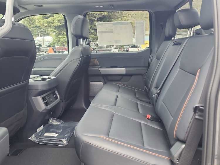 New 2026 Ford F250 Lariat w/ Black Appearance Package AWD/4WD image 14