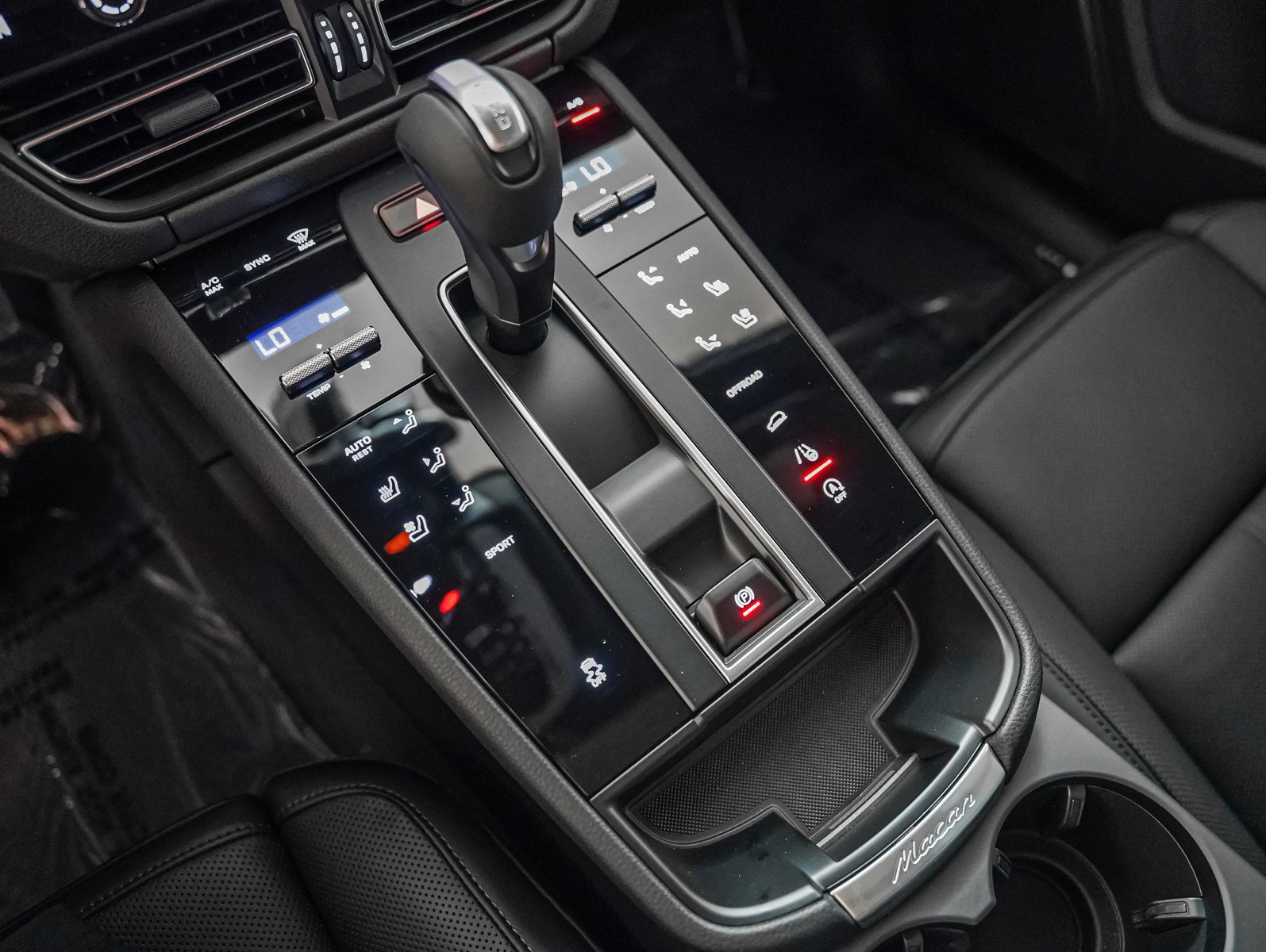 New 2026 Porsche Macan image 20