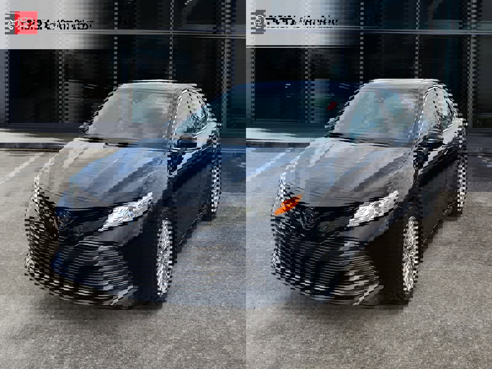 Used 2020 Toyota Camry XLE image 9