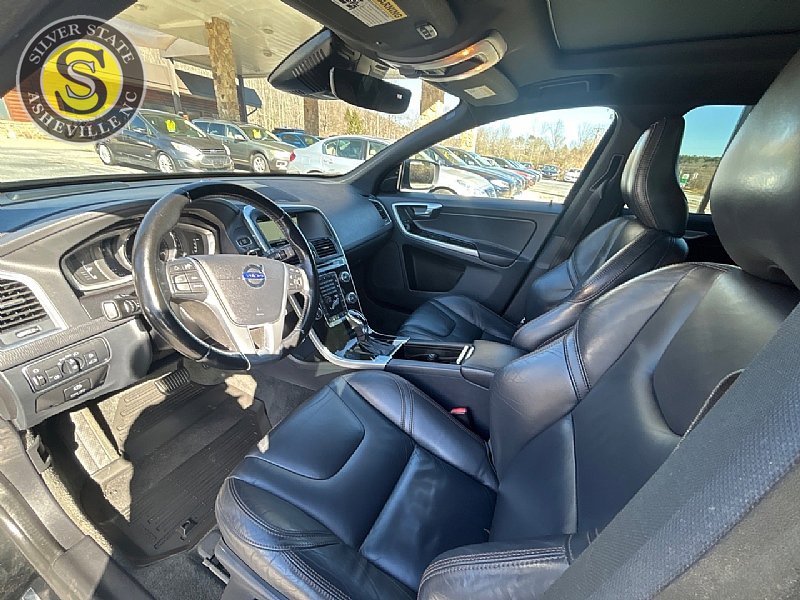 Used 2015 Volvo XC60 T5 Platinum w/ Climate Package FWD image 11