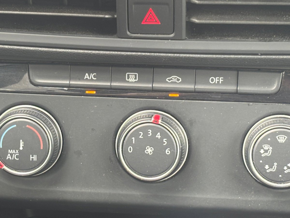 Used 2024 Volkswagen Jetta S image 4