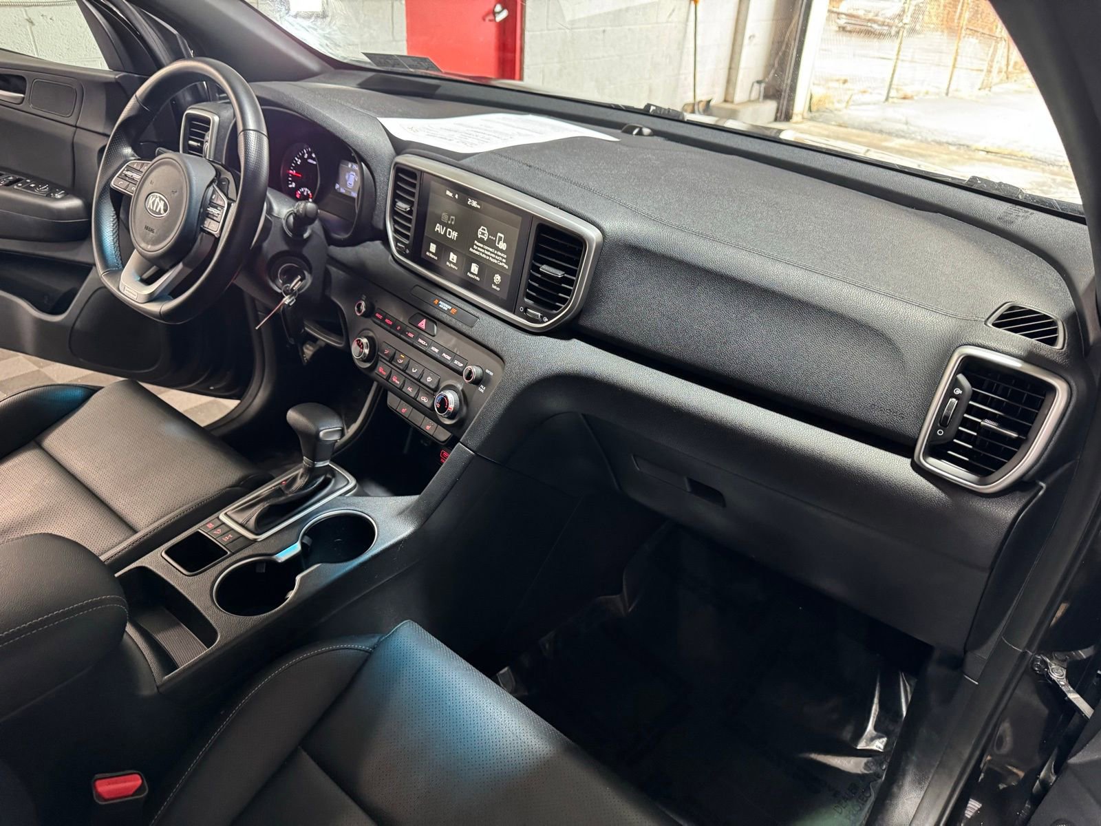 Used 2020 Kia Sportage S image 14