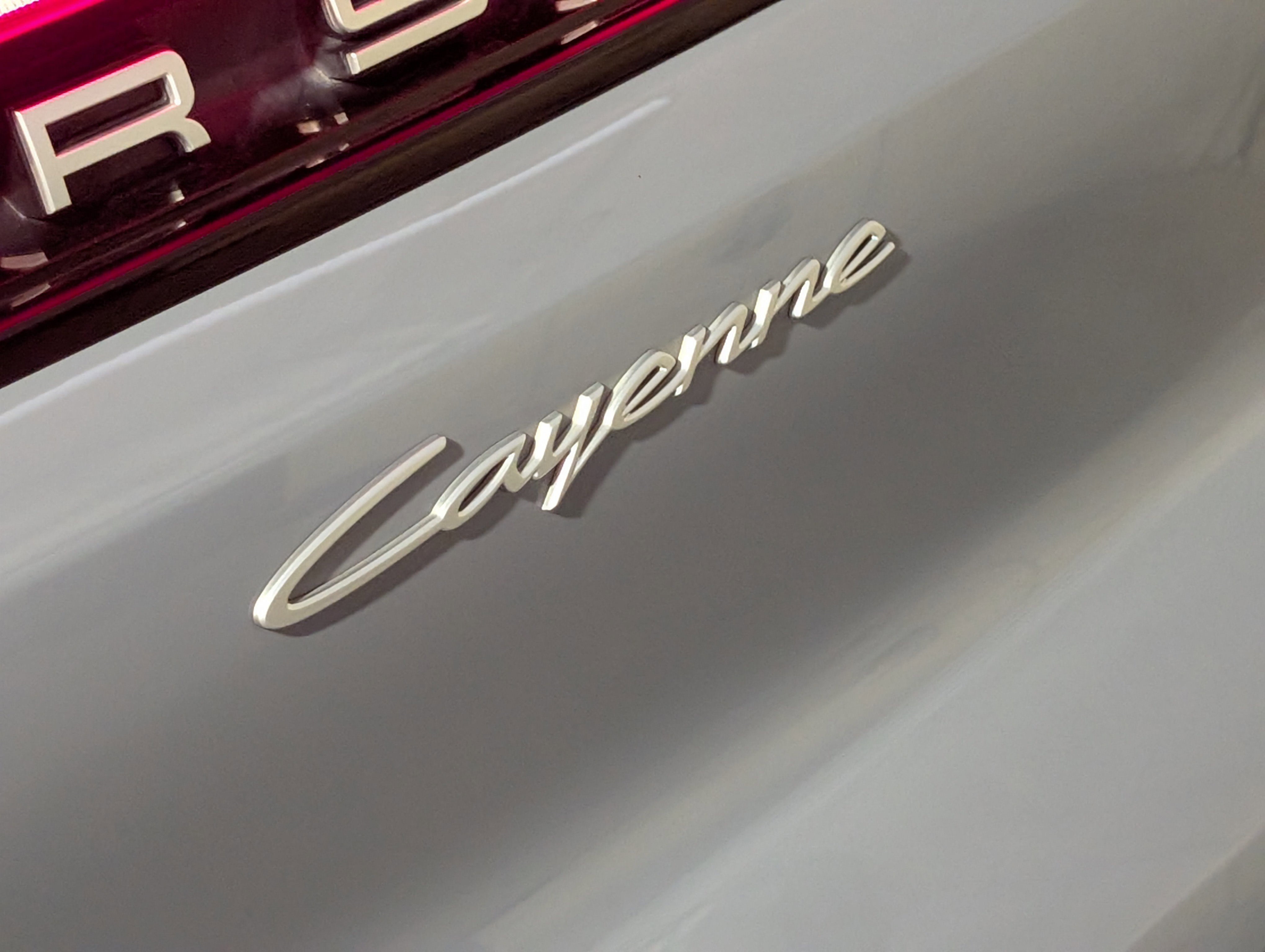 Certified 2024 Porsche Cayenne AWD/4WD image 17
