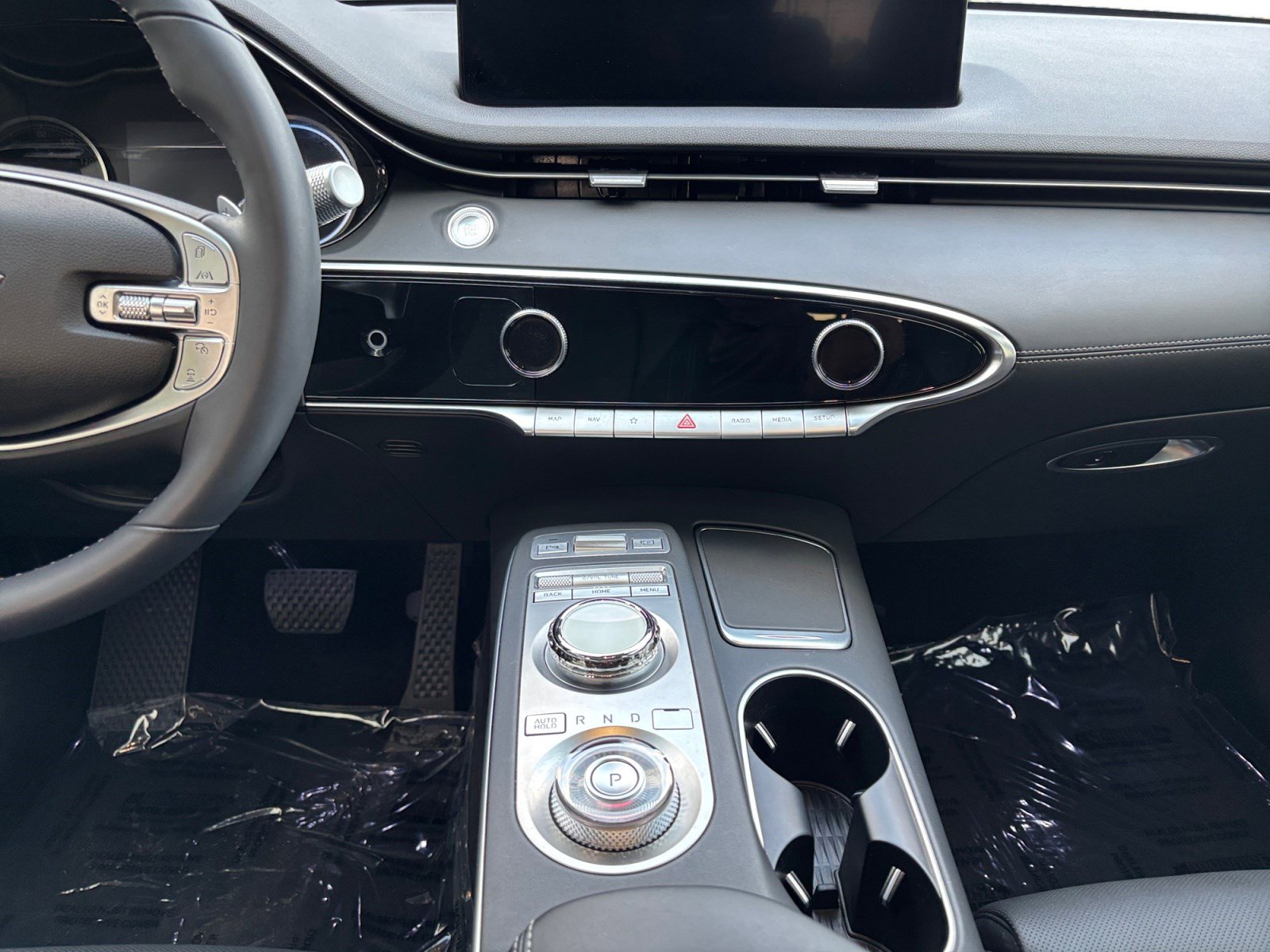 Used 2023 Genesis GV70 2.5T w/ Select Package AWD/4WD image 11