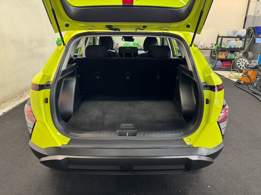 Used 2024 Hyundai Kona SE image 6