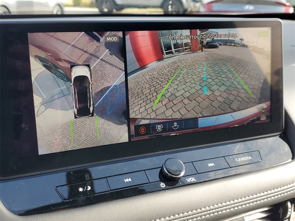 New 2026 Nissan Rogue Platinum image 12