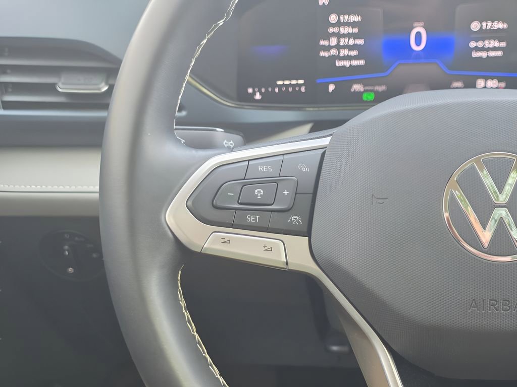 Used 2024 Volkswagen Taos SE image 20