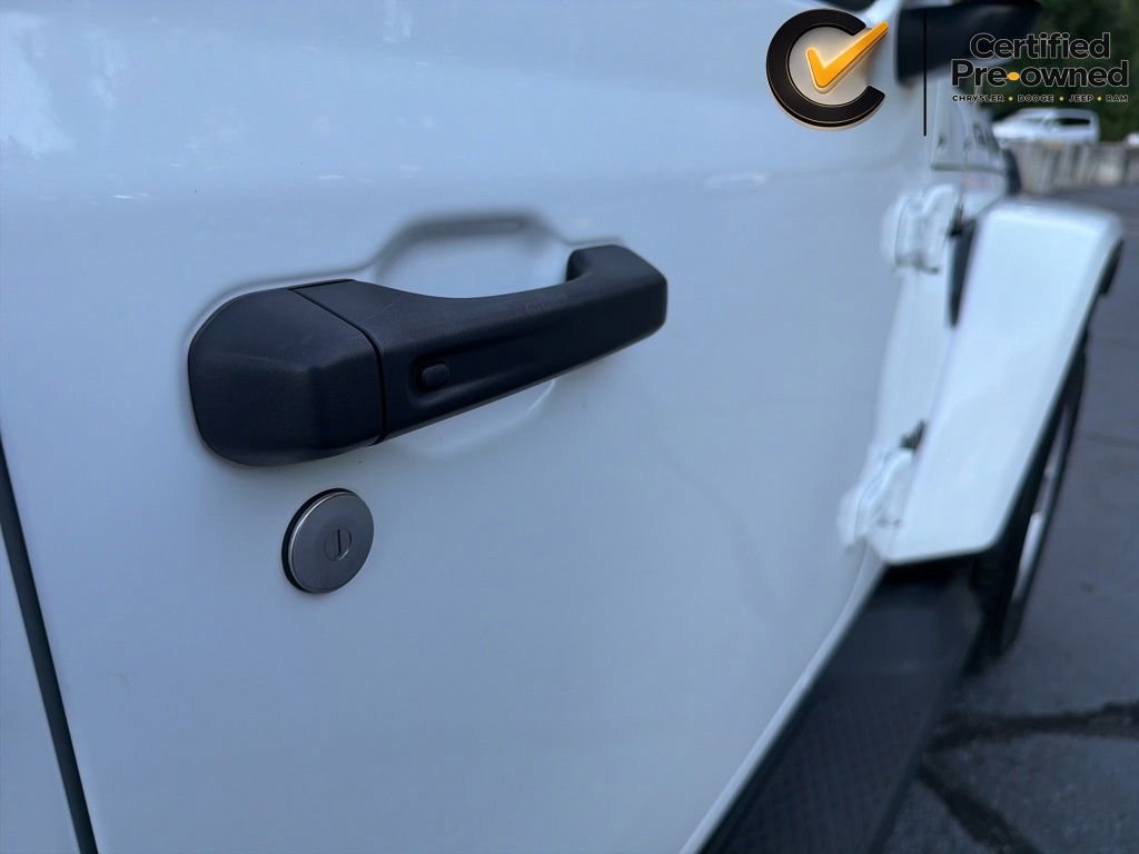 Used 2022 Jeep Gladiator Sport AWD/4WD image 27