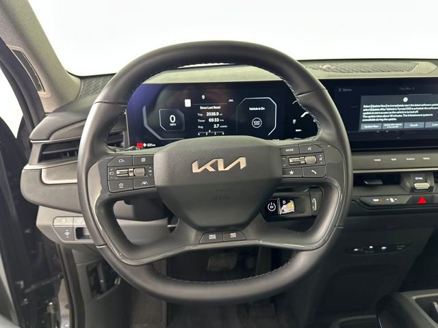 Used 2024 Kia EV9 Wind image 14