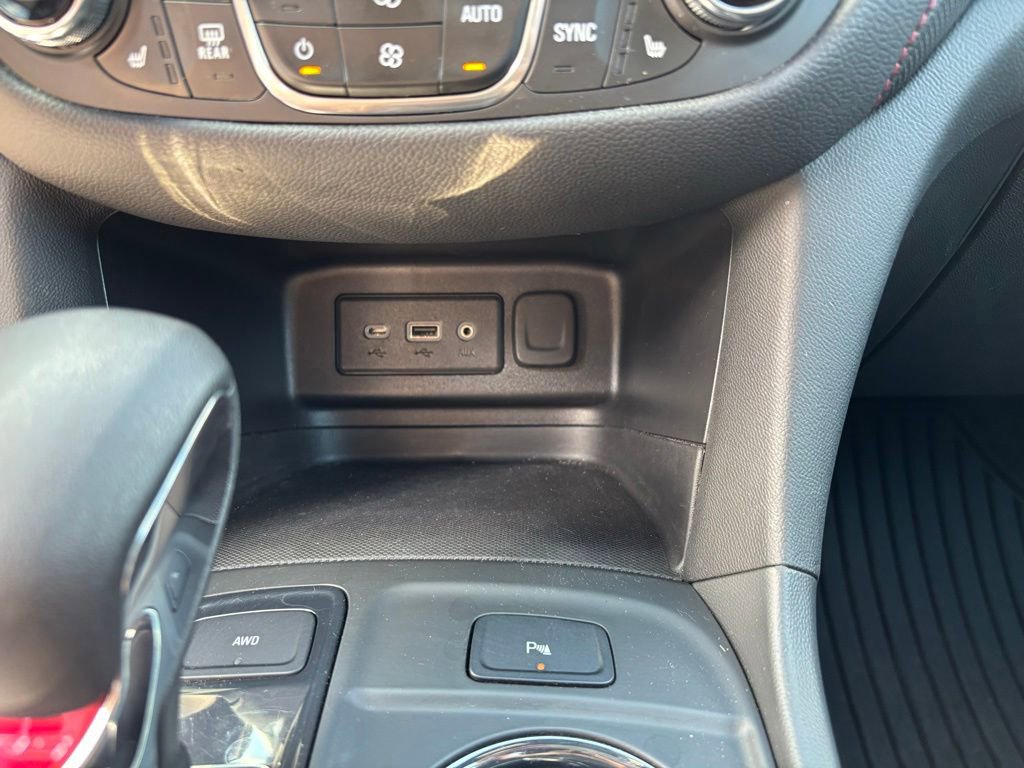 Used 2024 Chevrolet Equinox RS AWD/4WD image 31