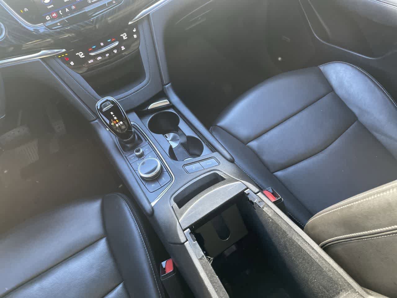 Used 2023 Cadillac XT6 Premium Luxury FWD image 28