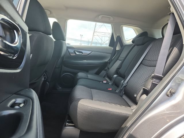 Used 2018 Nissan Rogue S AWD/4WD image 6