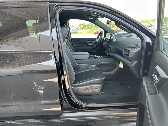 New 2025 Chevrolet Silverado EV LT w/ LT Premium Package image 33