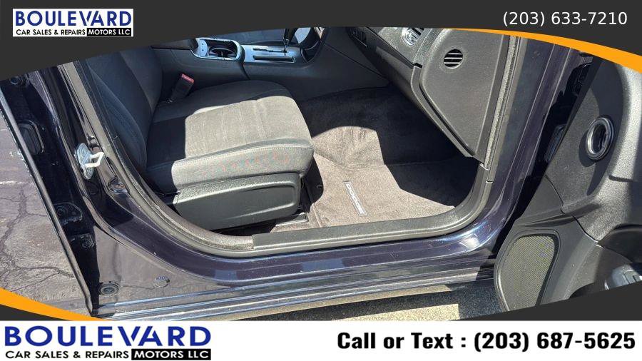 Used 2011 Dodge Charger R/T w/ Driver Confidence Group AWD/4WD image 36