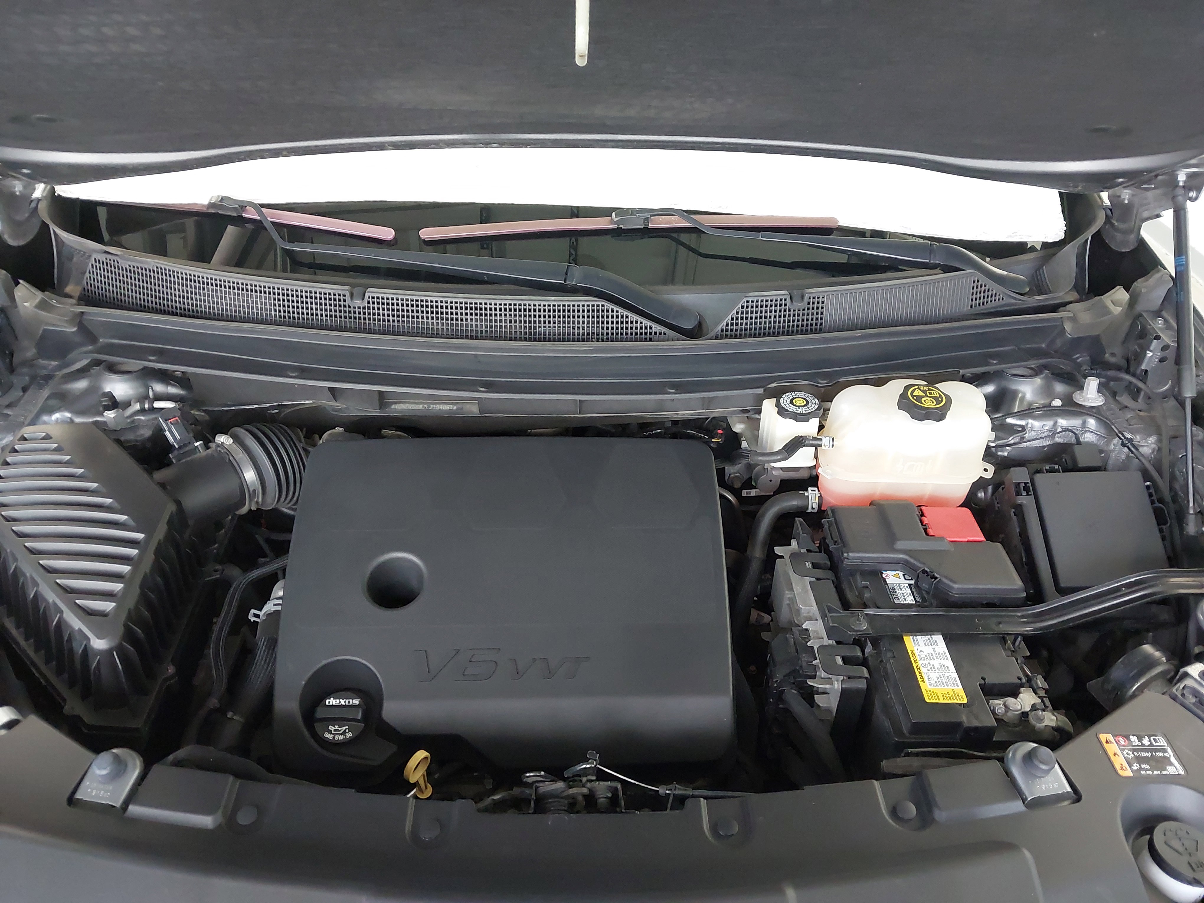 Used 2020 Chevrolet Traverse LT FWD image 30