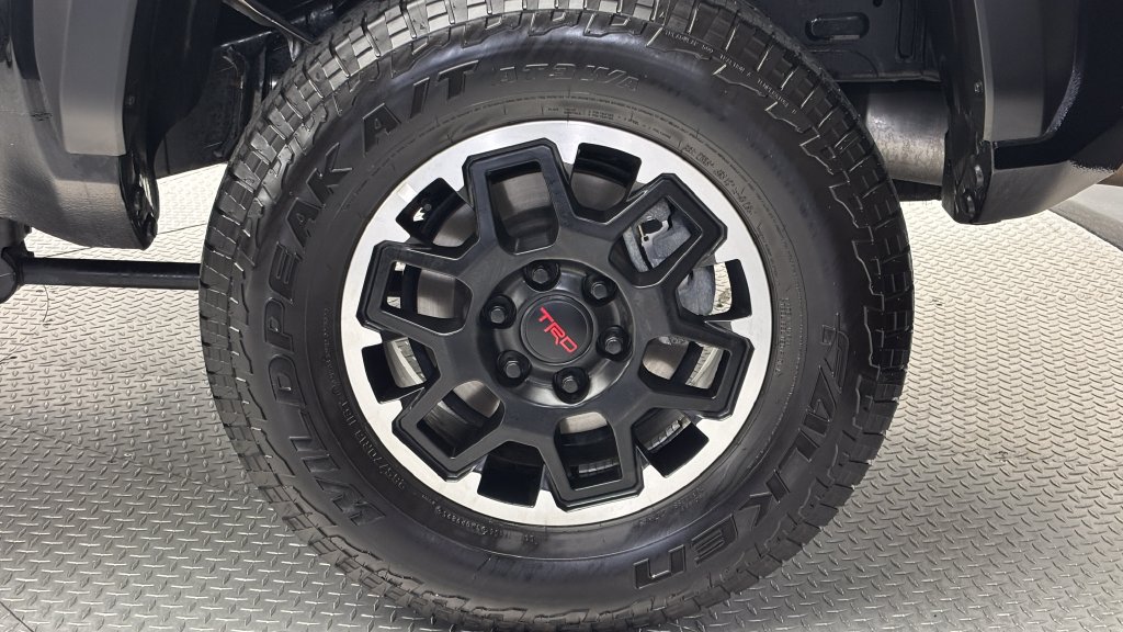 Certified 2026 Toyota Tacoma TRD Off-Road w/ TRD Off Road Upgrade Package AWD/4WD image 6