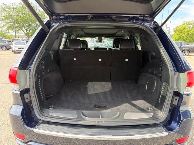 Used 2018 Jeep Grand Cherokee Overland AWD/4WD image 12
