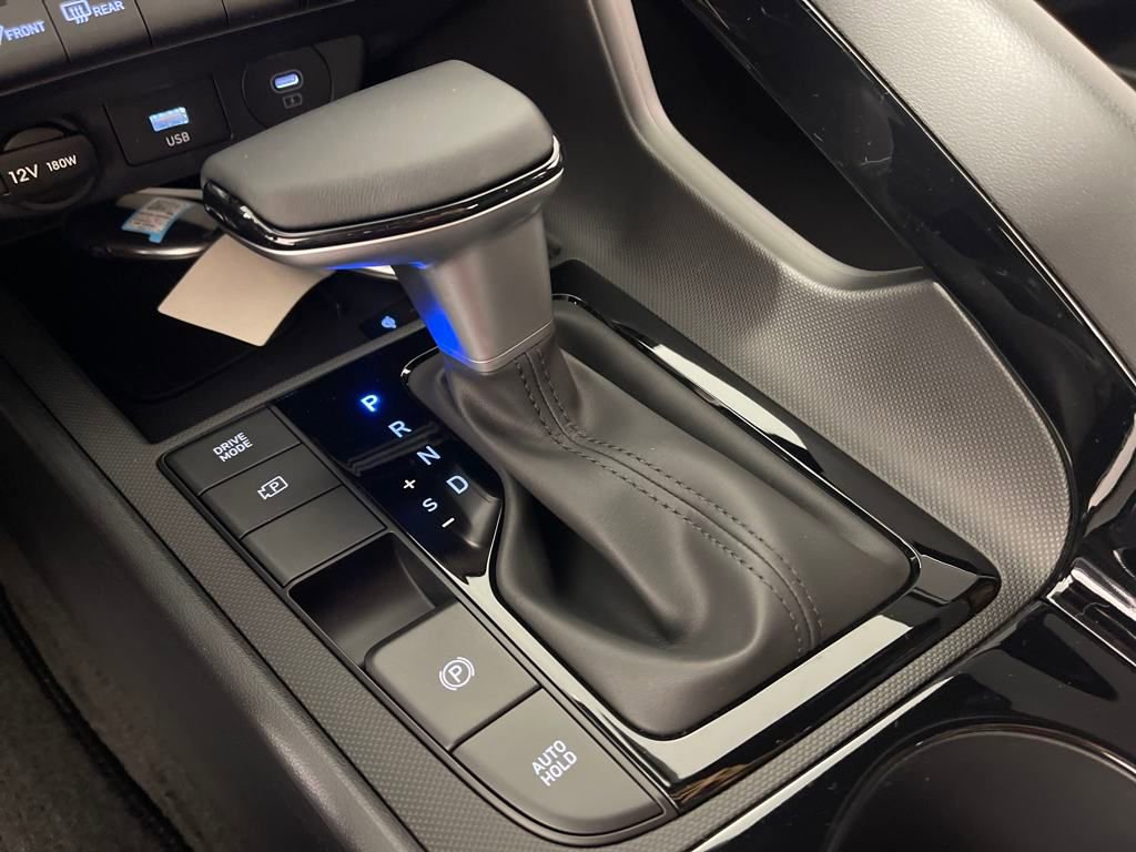 New 2025 Hyundai Elantra SEL image 24