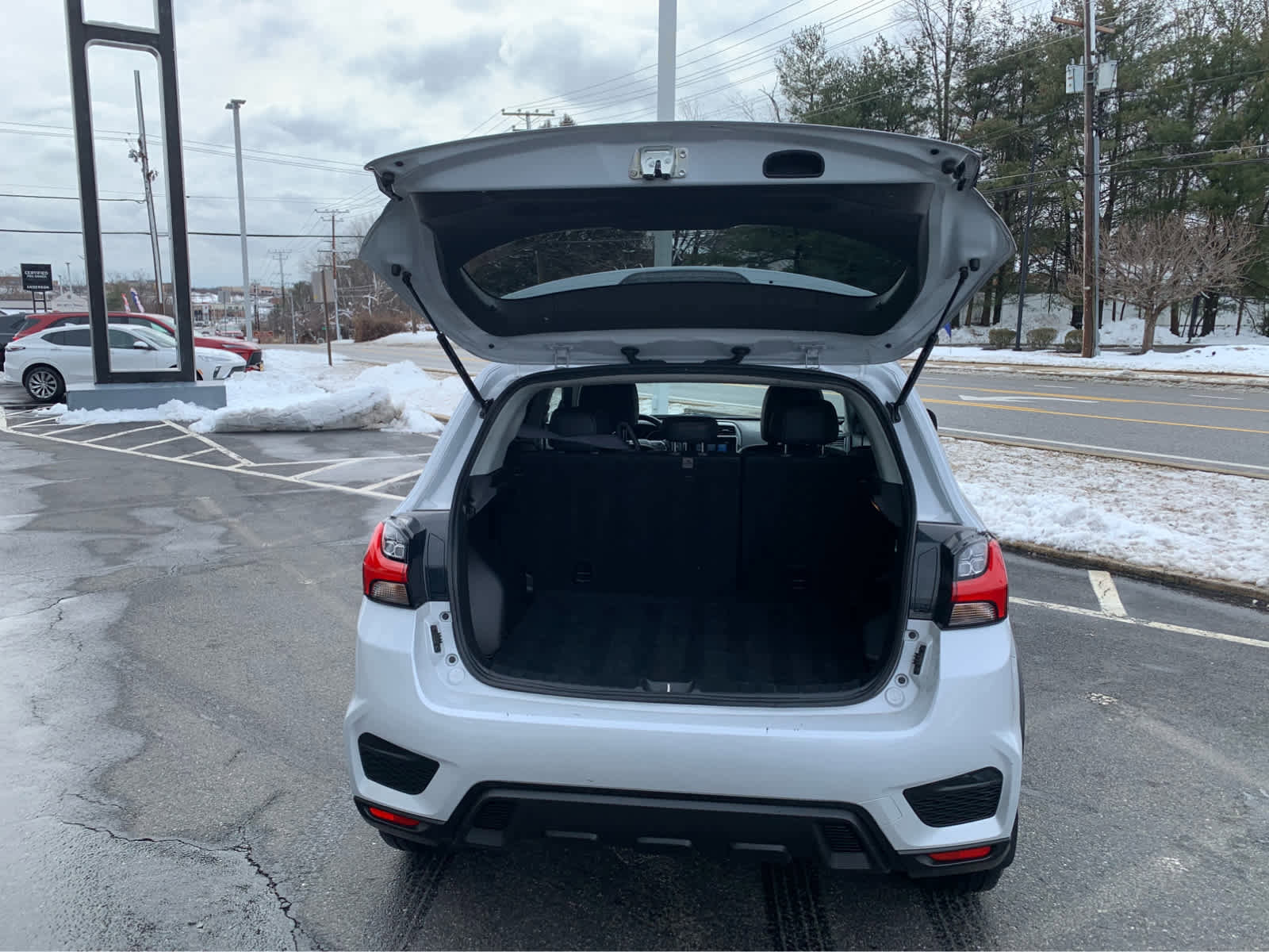 Used 2022 Mitsubishi Outlander Sport SE image 5