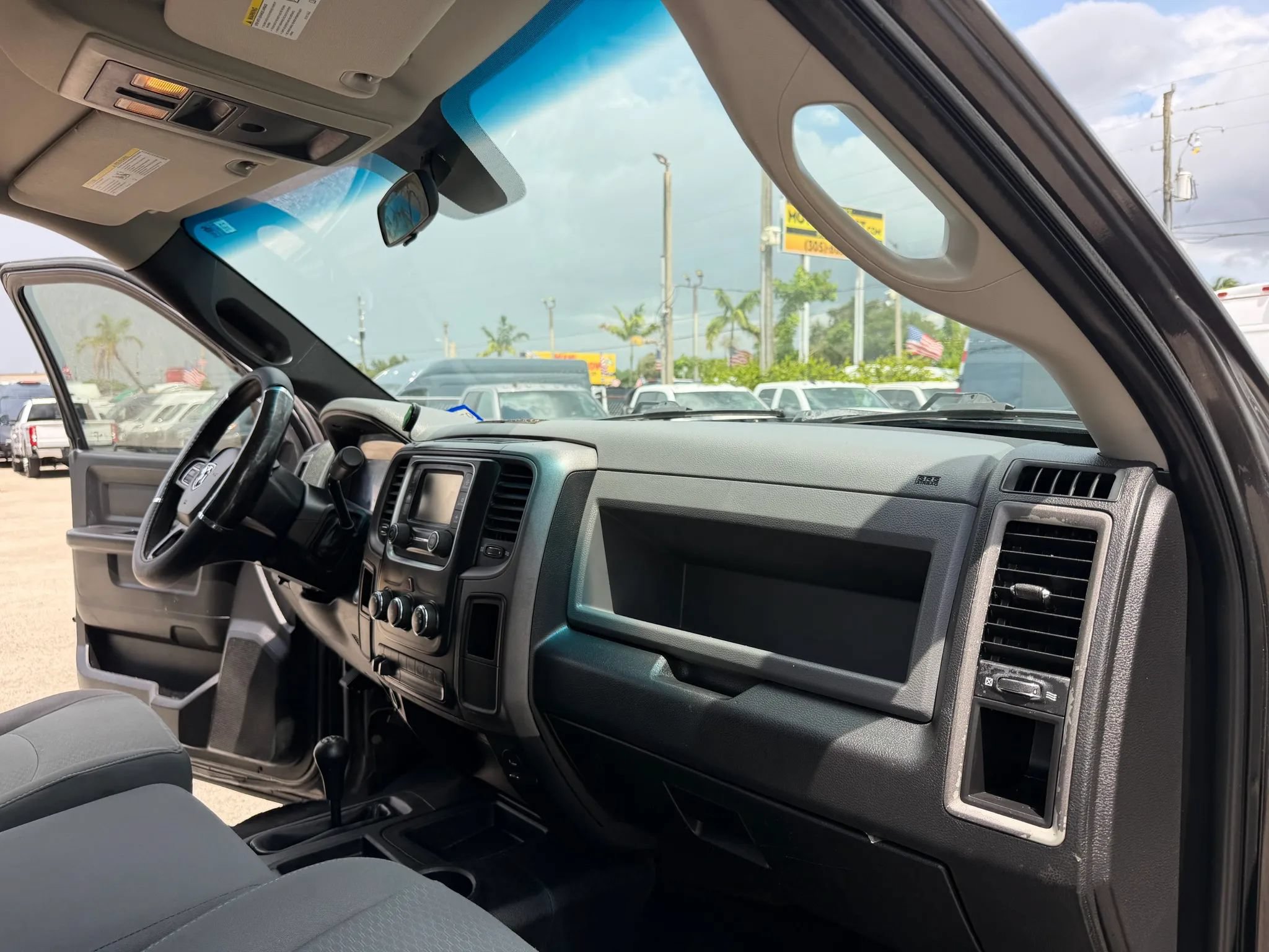 Used 2018 RAM 2500 Tradesman w/ Chrome Appearance Group AWD/4WD image 19