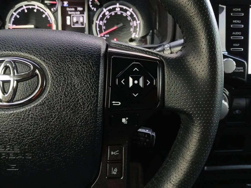 Used 2022 Toyota 4Runner TRD Off-Road Premium AWD/4WD image 25