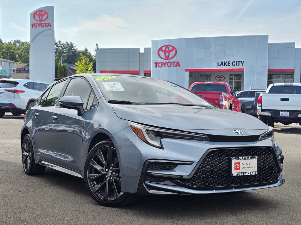 Certified 2025 Toyota Corolla SE w/ SE Premium Package AWD/4WD image 1