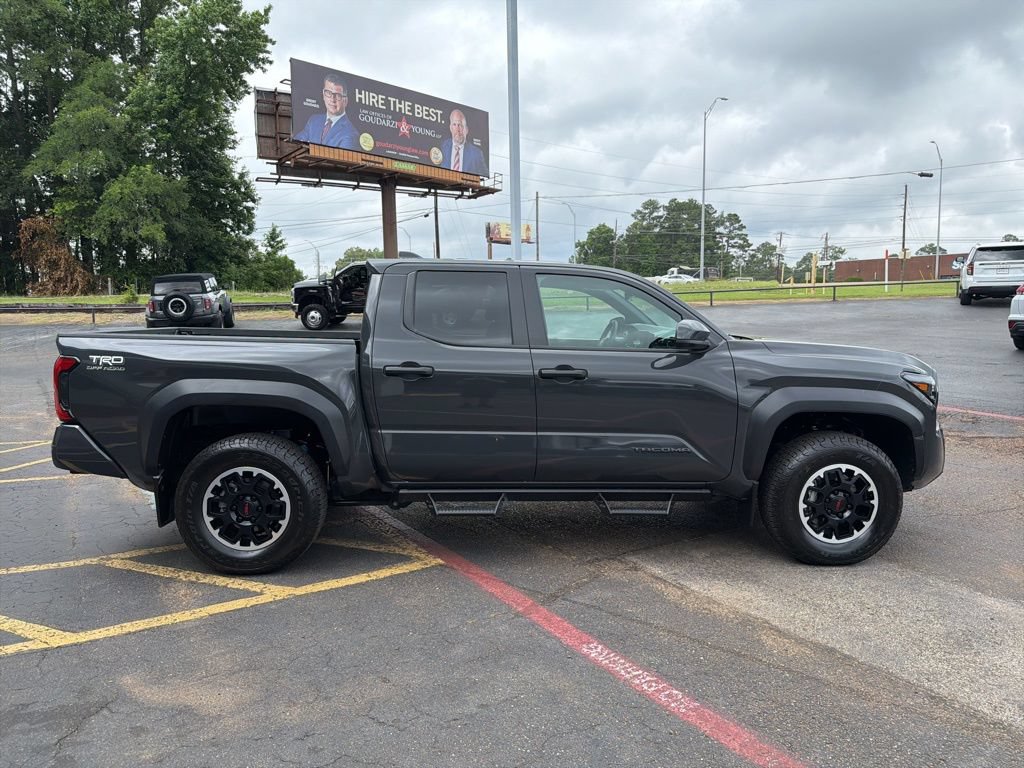 Used 2024 Toyota Tacoma TRD Off-Road AWD/4WD image 5