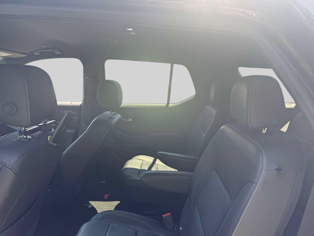Used 2024 Chevrolet Traverse LT FWD image 11