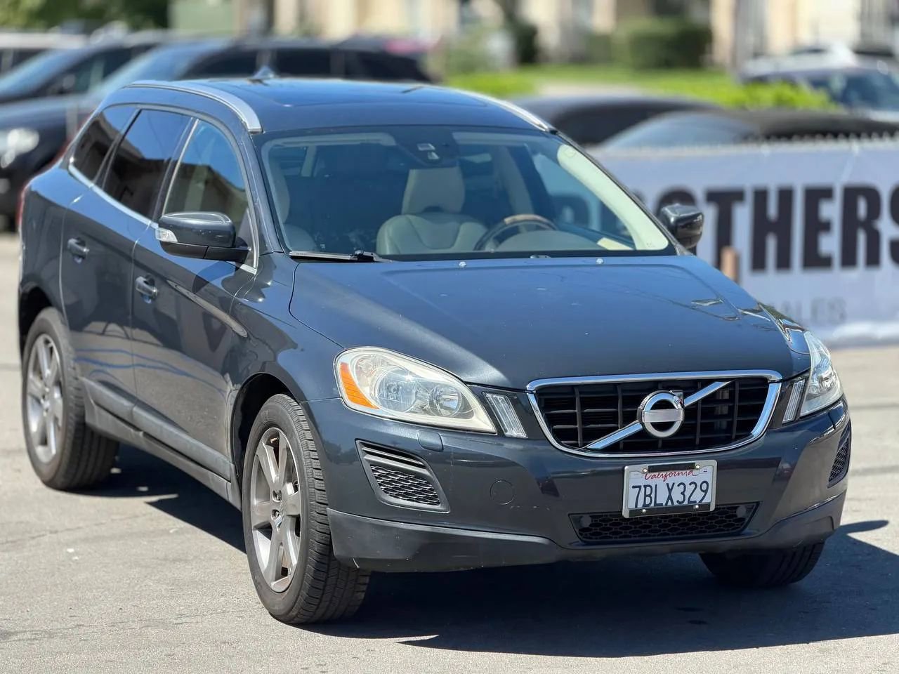Used 2013 Volvo XC60 3.2 FWD image 2