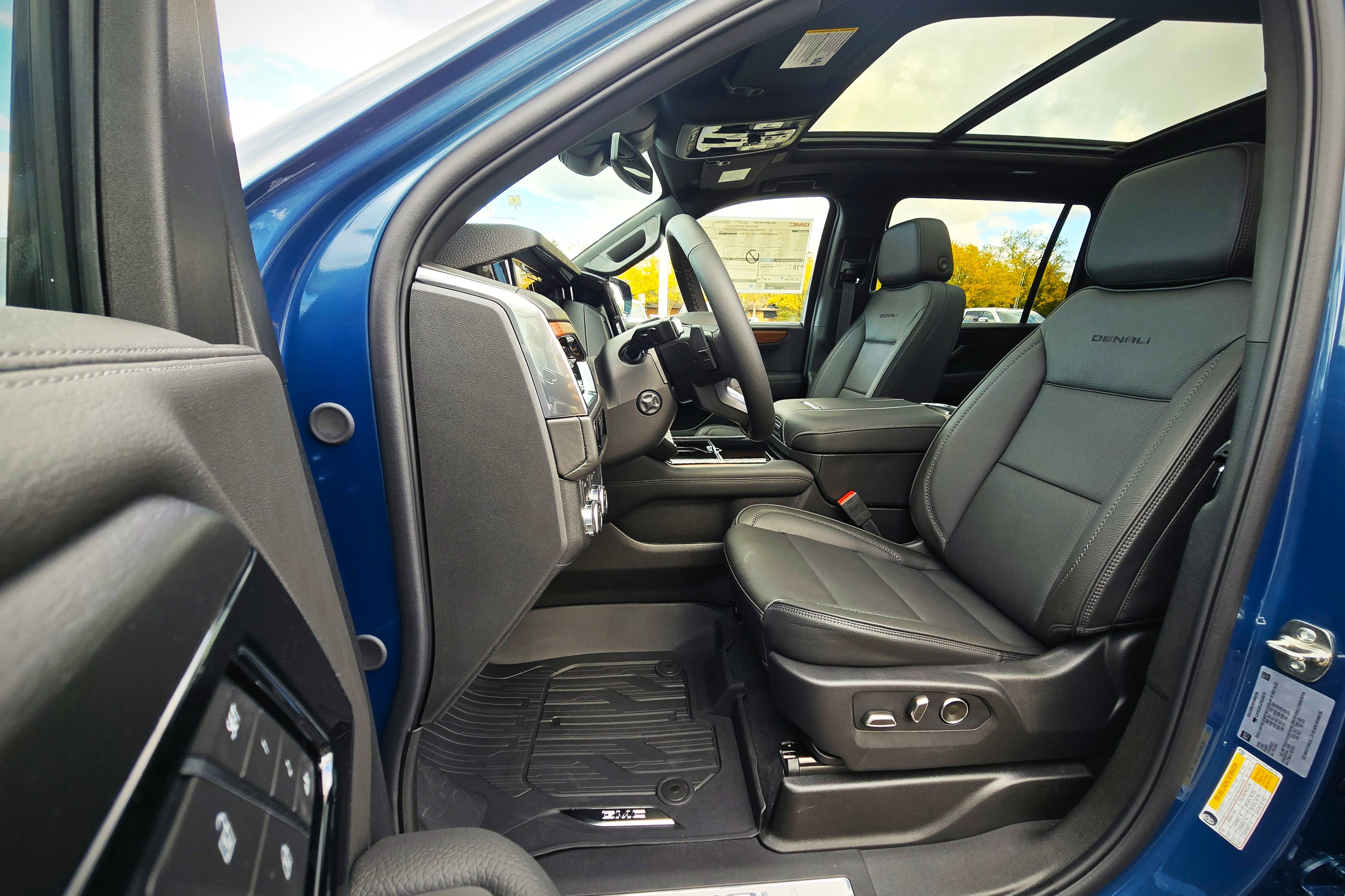 New 2026 GMC Yukon XL Denali w/ Sun & Power Step Package image 12