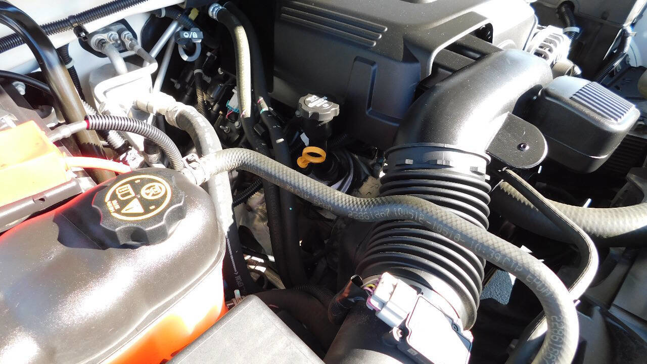 Used 2013 Chevrolet Suburban LTZ image 42