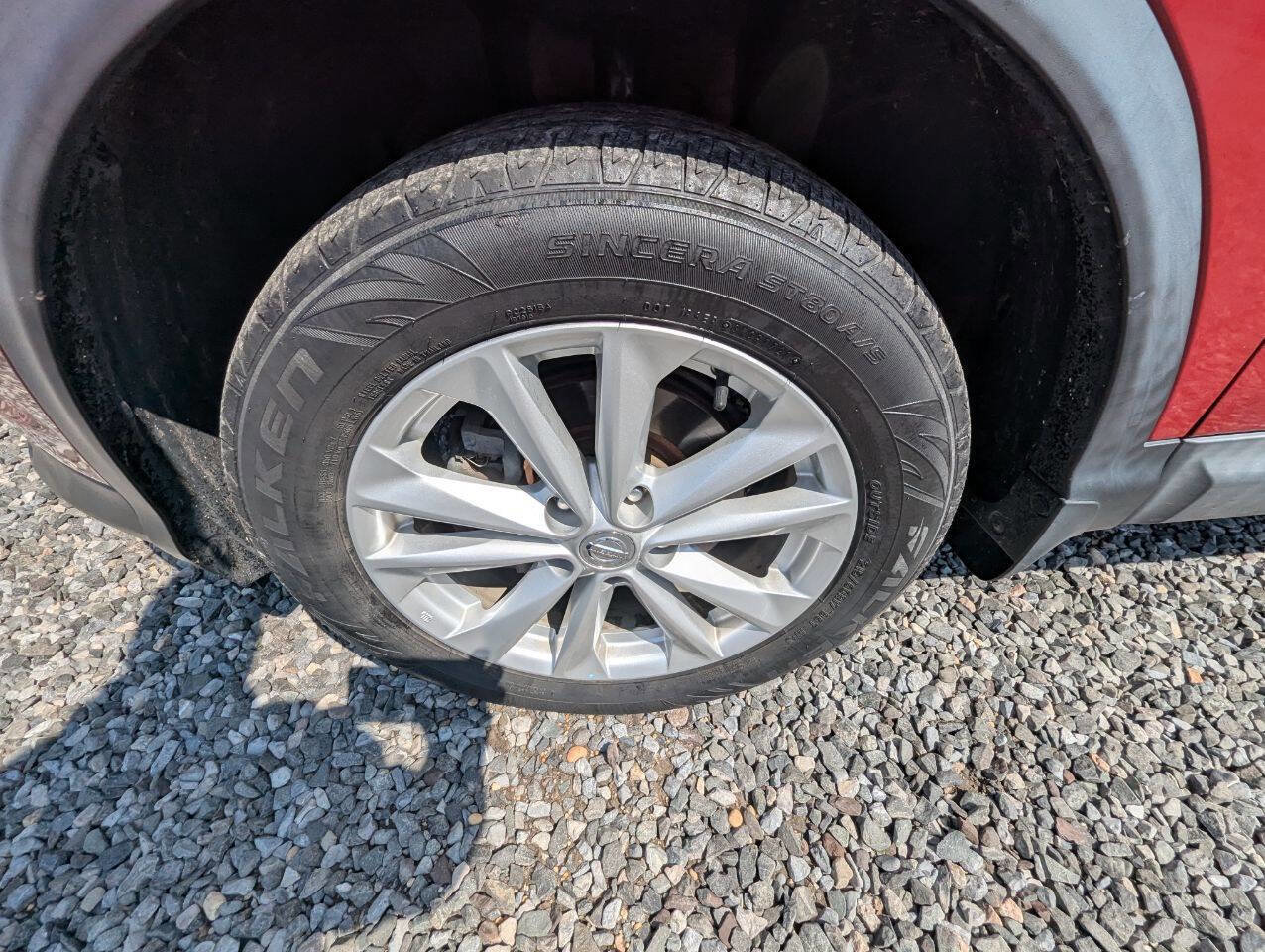 Used 2018 Nissan Rogue Sport S w/ S Appearance Package image 35