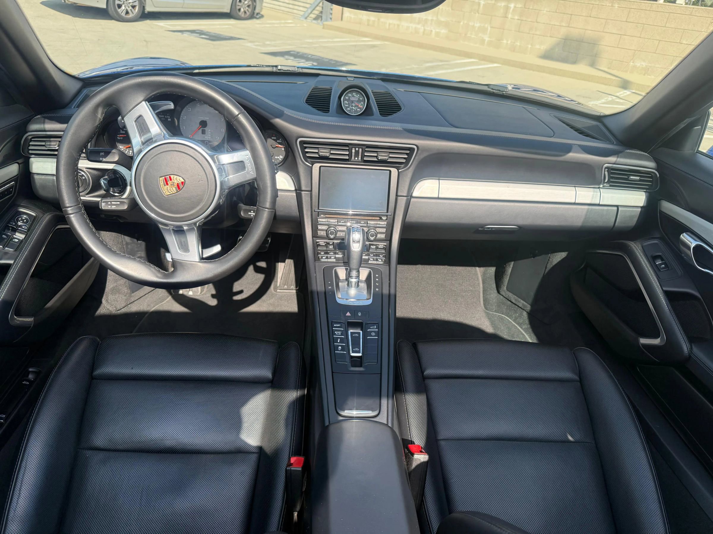 Used 2015 Porsche 911 Targa 4S w/ Sport Chrono Package AWD/4WD image 3